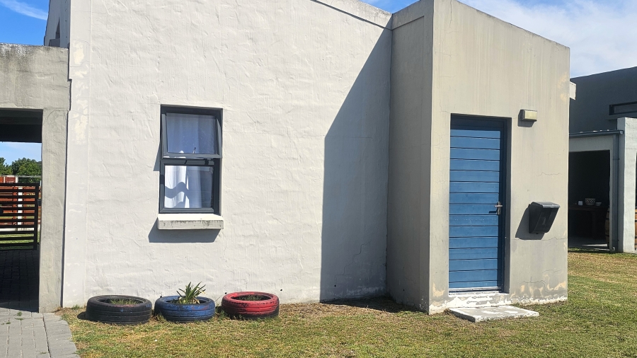 2 Bedroom Property for Sale in Parsonsvlei Eastern Cape